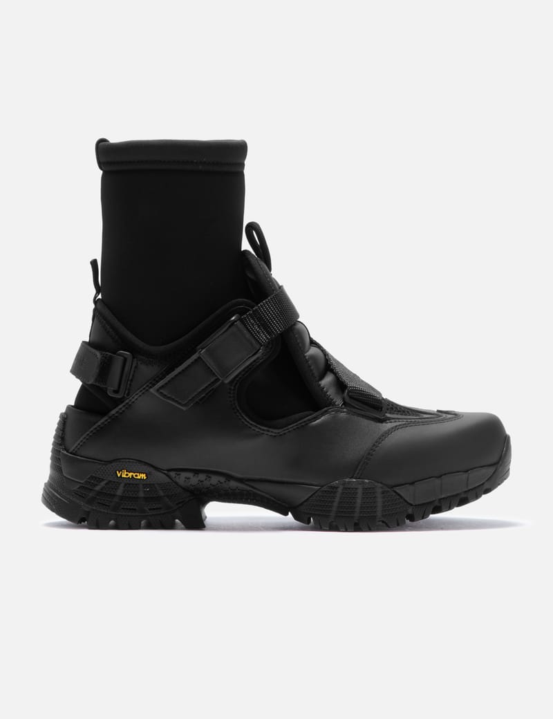 YEEZY Season 4 - Combat Boot | HBX - Globally Curated Fashion 