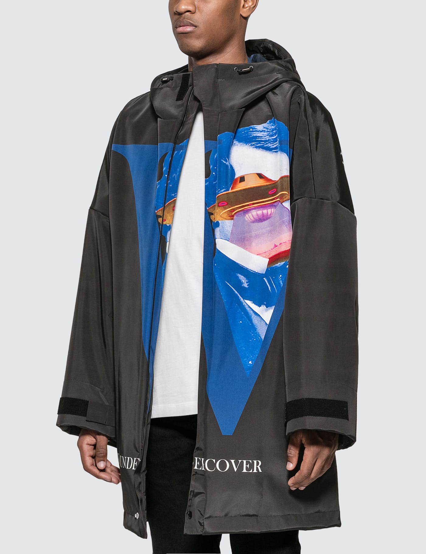 Undercover - Undercover x Valentino Coat | HBX - Globally Curated