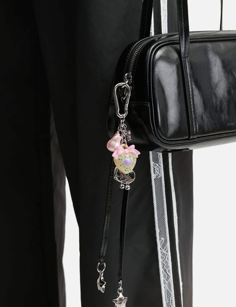 Sandy Liang - Collector Keychain 2.0 | HBX - ハイプビースト