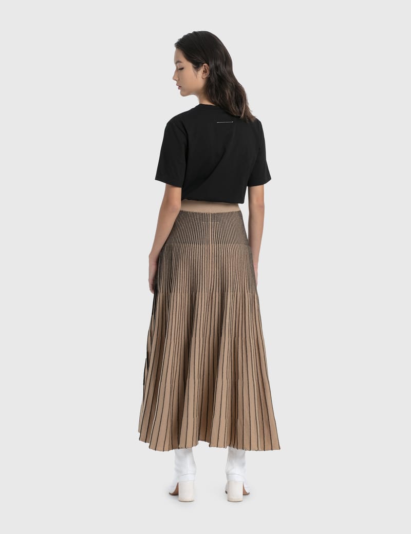 MM6 Maison Margiela - Logo Pleated Skirt | HBX - Globally Curated