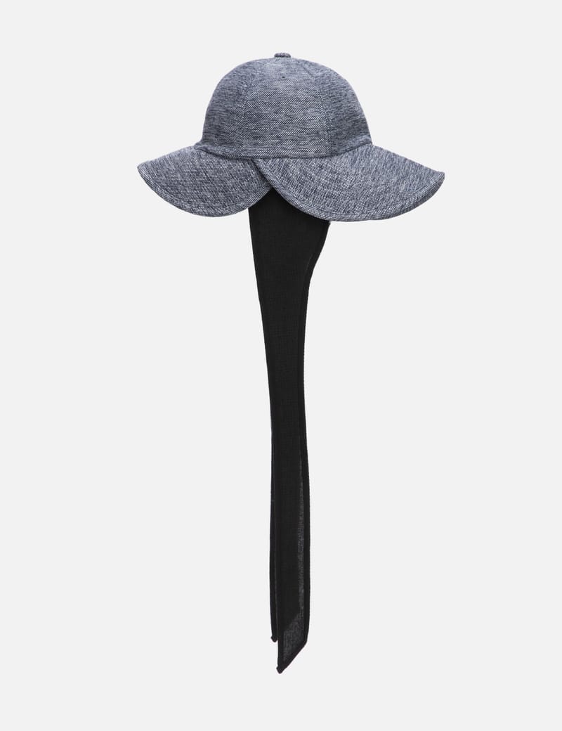 Double store billed hat