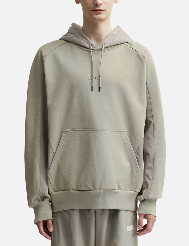 Reebok beige online hoodie