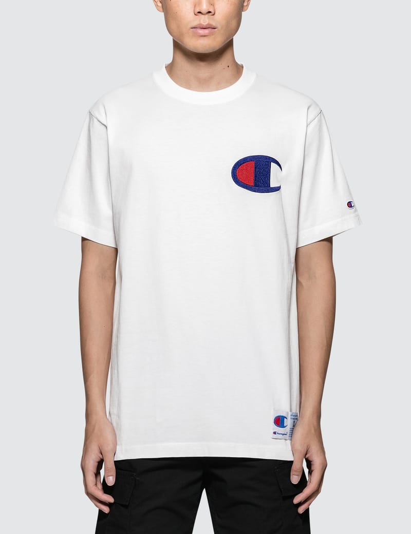 Champion t shirt big 2024 logo