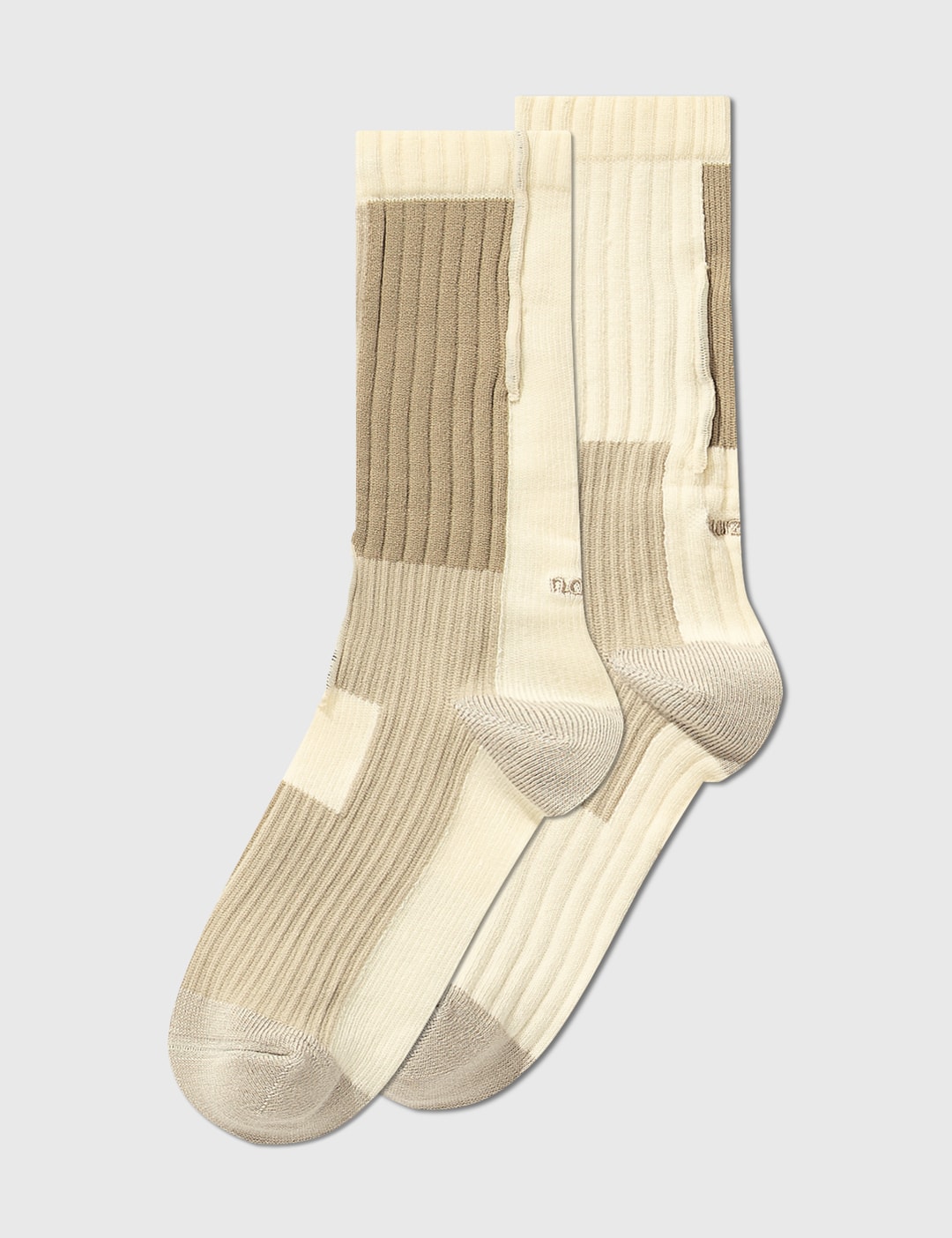 Nozzle Quiz - Hybridity Socks | HBX - Globally Curated Fashion and ...