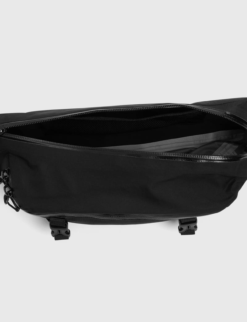 Comfy Outdoor Garment - Waist Bag | HBX - Globally Curated Fashion