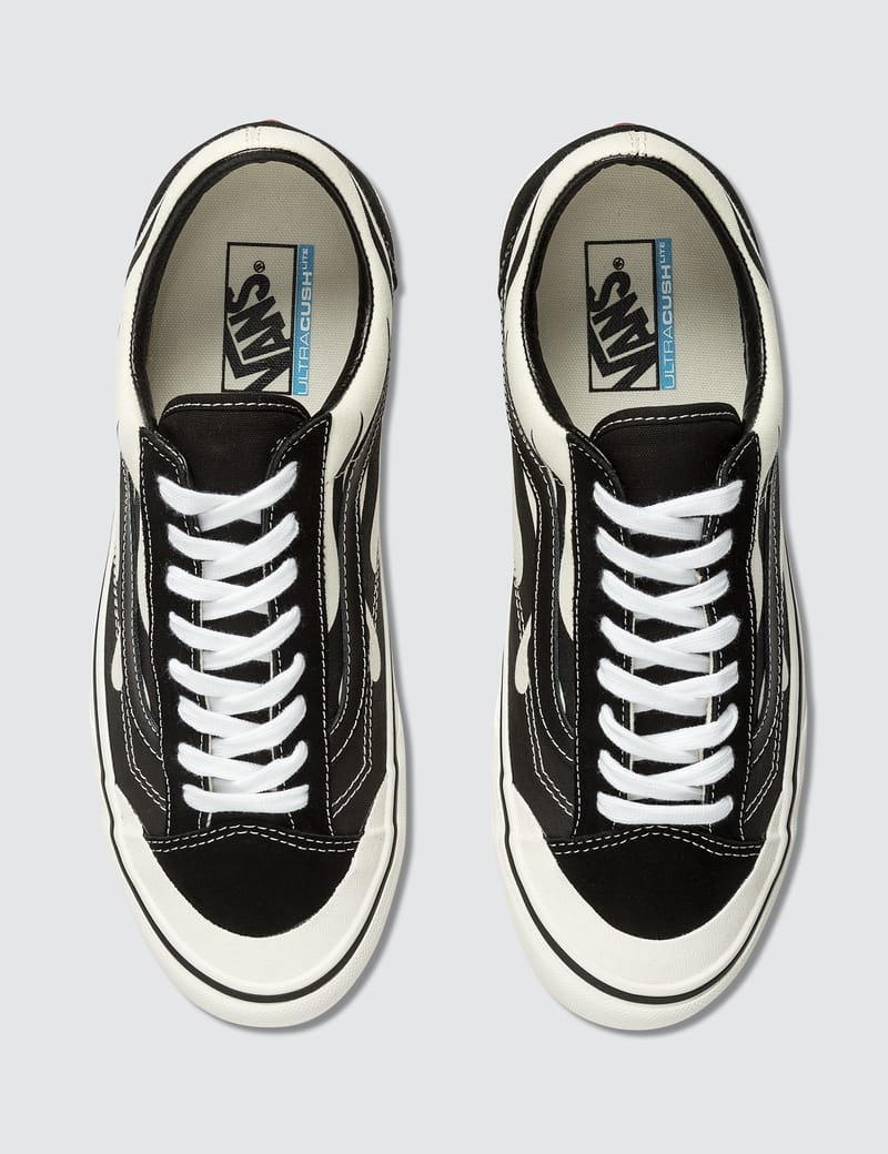 Vans style 36 sf hotsell flame black & white