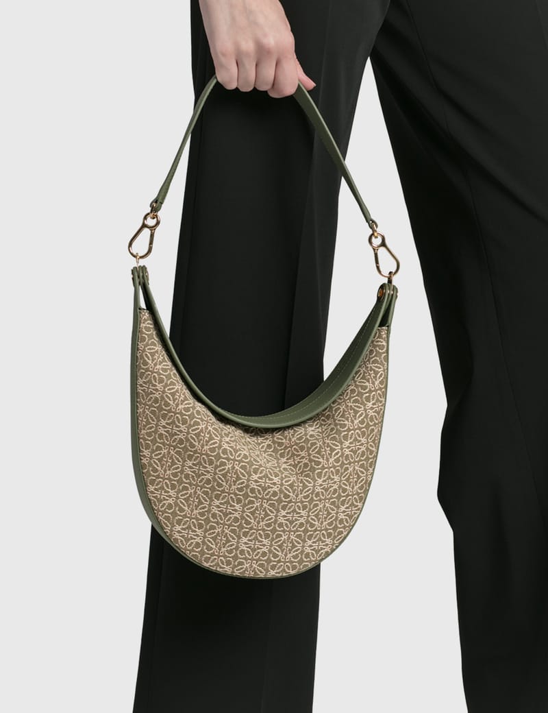 ★関税込★LOEWE★ロエベ ルナバッグ アナグラムジャカード★ ☆関税込☆LOEWE☆ロエベ ルナバッグ アナグラムジャカード