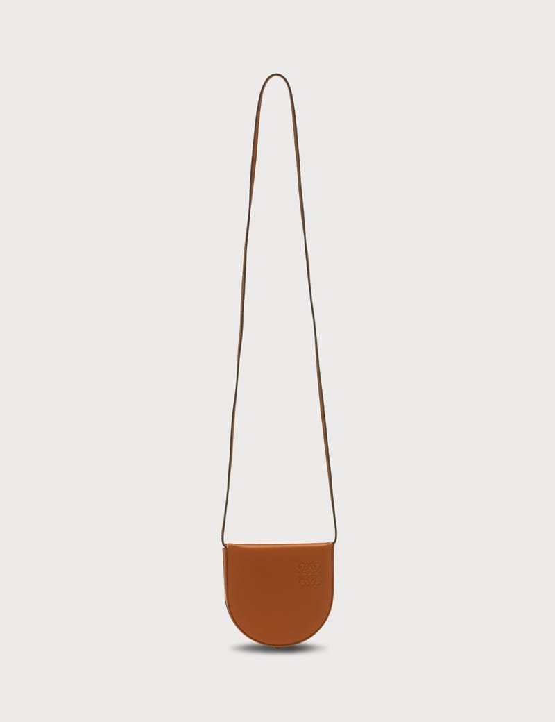値下げ可　LOEWE  HEEL POUCH Loewe Small Heel Pouch Soft in Calf Skin - AirRobe