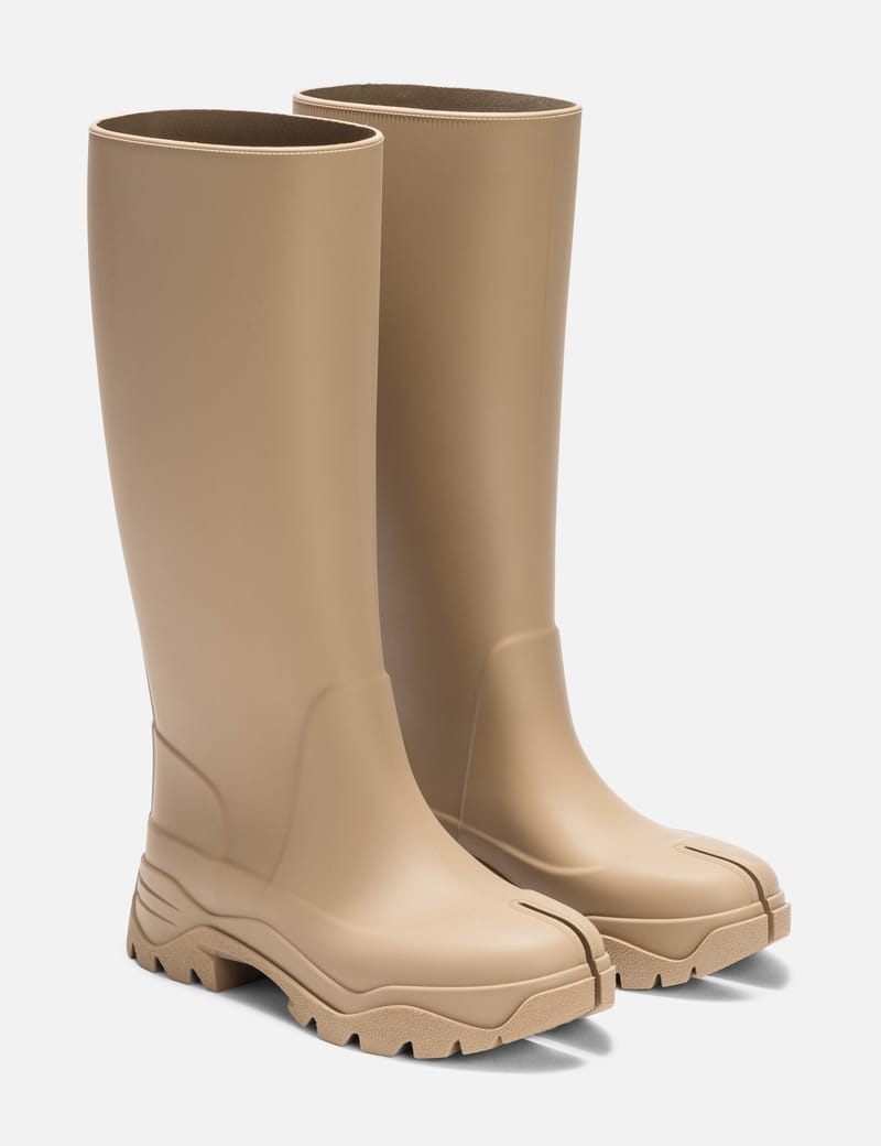 Maison Margiela - Tabi Rain Boots | HBX - Globally Curated Fashion and  Lifestyle by Hypebeast