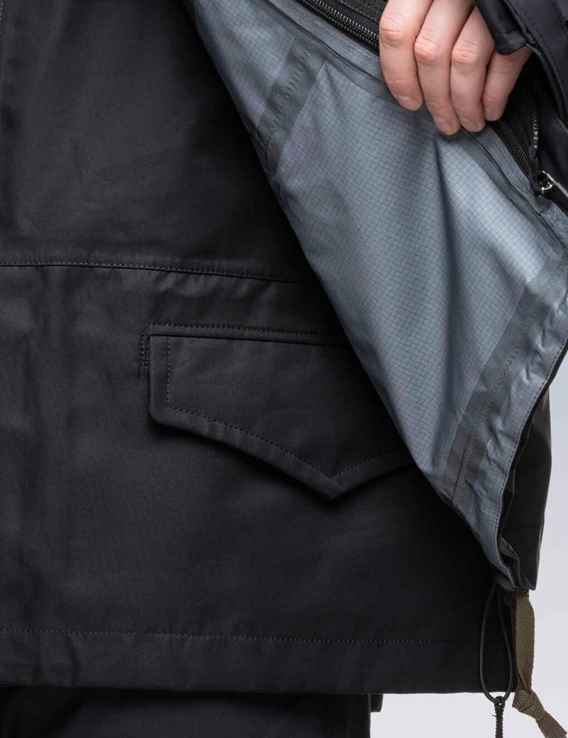 Sacai - Sacai x Acronym レイヤード フード ジャケット | HBX Sacai - Sacai x Acronym レイヤード フード ジャケット | HBX