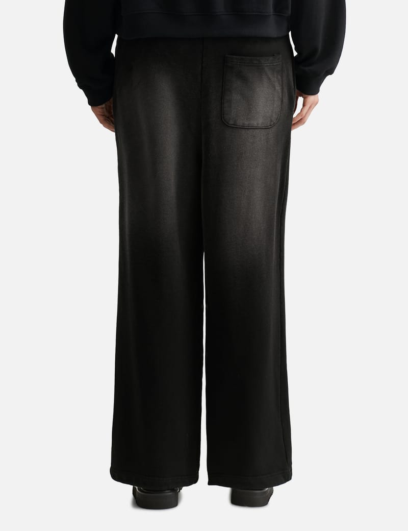 [DEINET] ★ D LOGO WASHED SWEAT PANTS DEINET - D Logo Washed Sweat Pants | HBX - Globally Curated