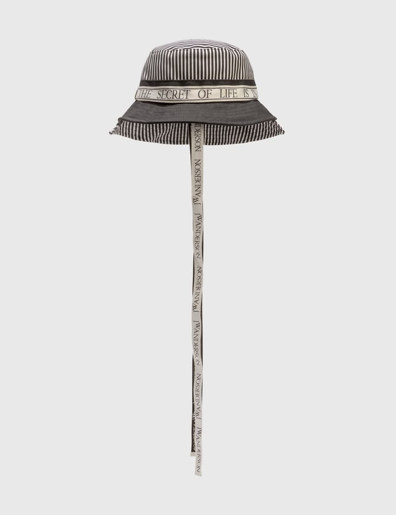 JW Anderson - Oscar Wildeアシンメトリック バケットハット | HBX