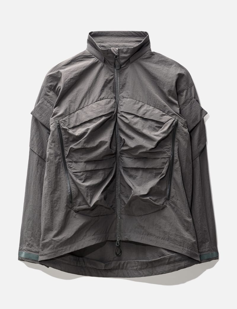 Comfy Outdoor Garment - CMF Sling Shot Jacket | HBX - HYPEBEAST 為您搜羅全球潮流時尚品牌