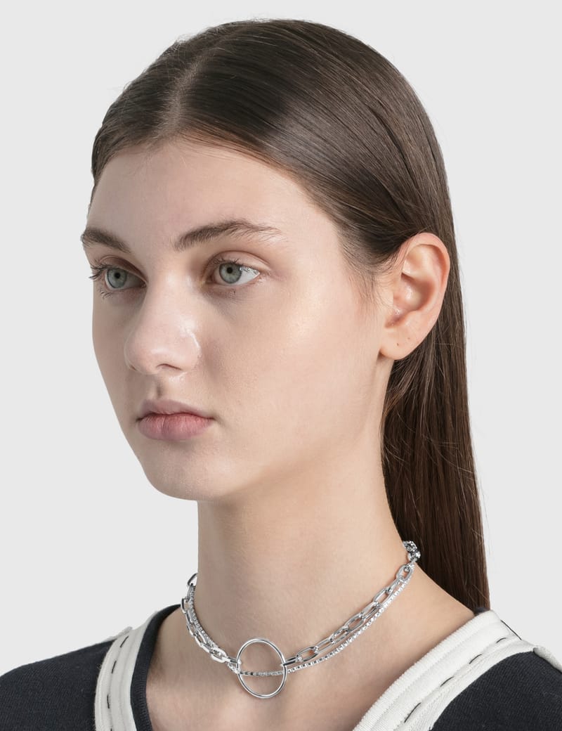 Justine Clenquet - Lina Choker | HBX - ハイプビースト