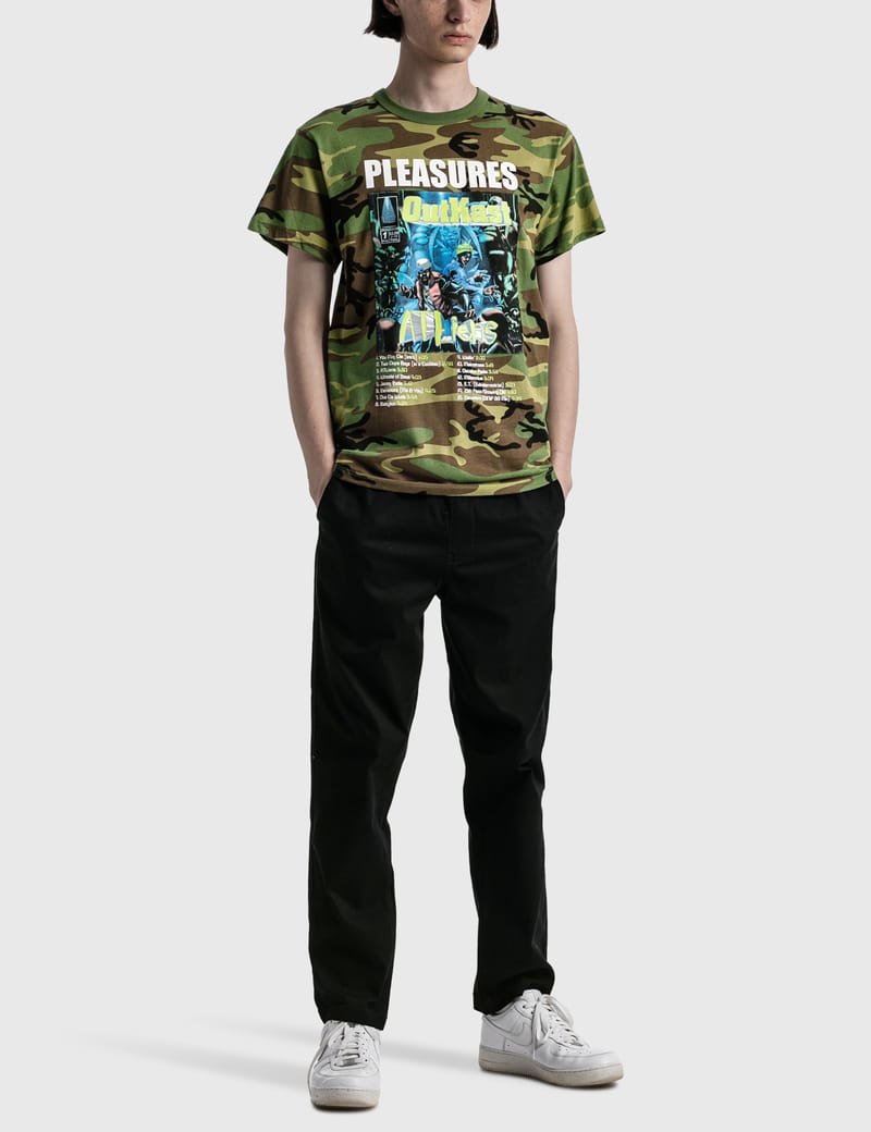 Pleasures - Pleasures x Outkast アトリエンス Tシャツ | HBX