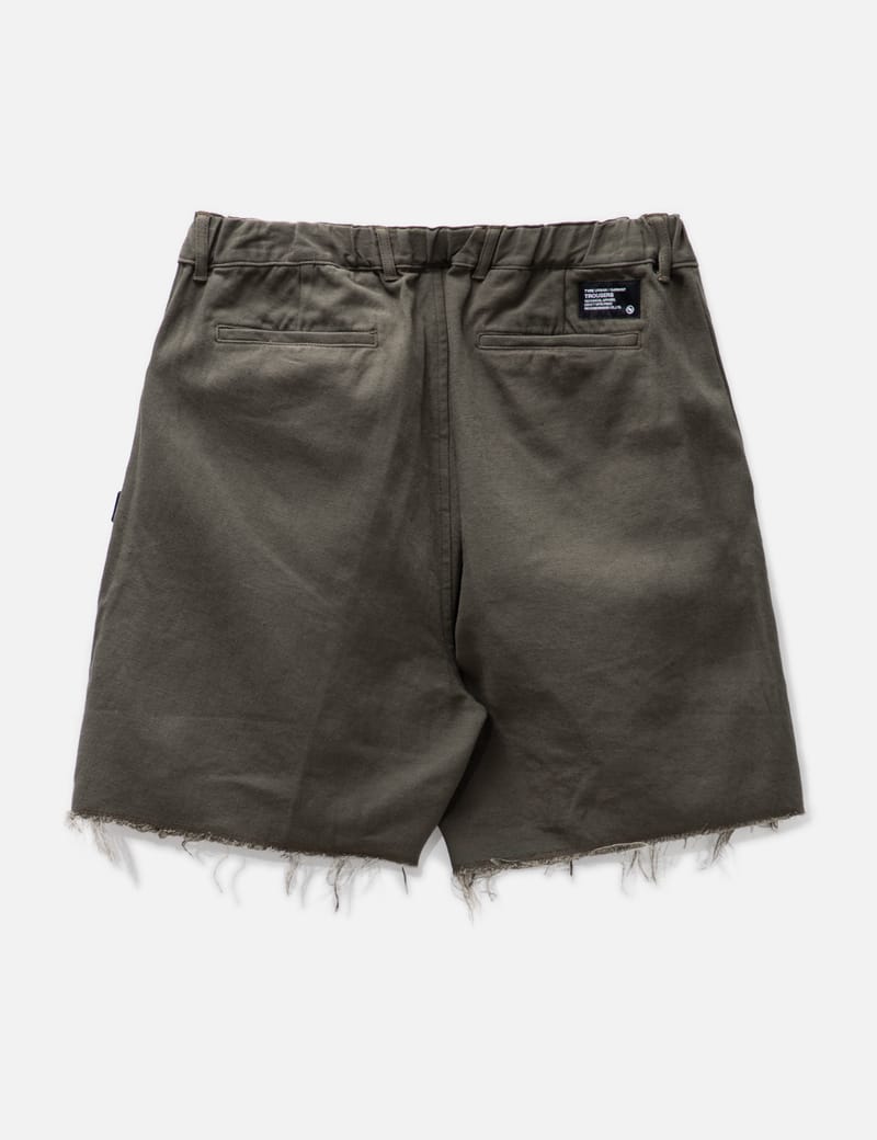 NEIGHBORHOOD - Tuck Short Pants | HBX - Globally Curated Fashion