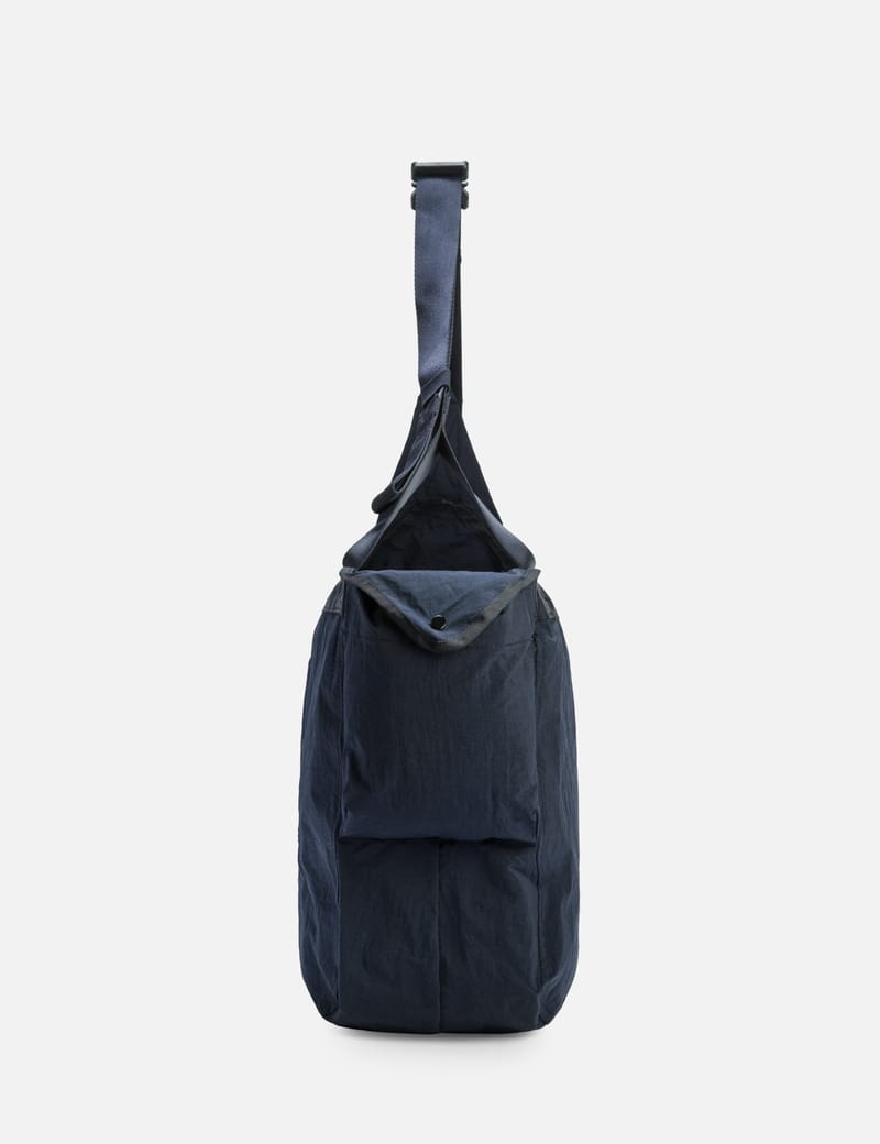 CP COMPANY｜SHOULDER BAGS (Plain Paper Touch Zipped Bag C.P. Company Plain Paper Touch shoulder bag C.P. Company