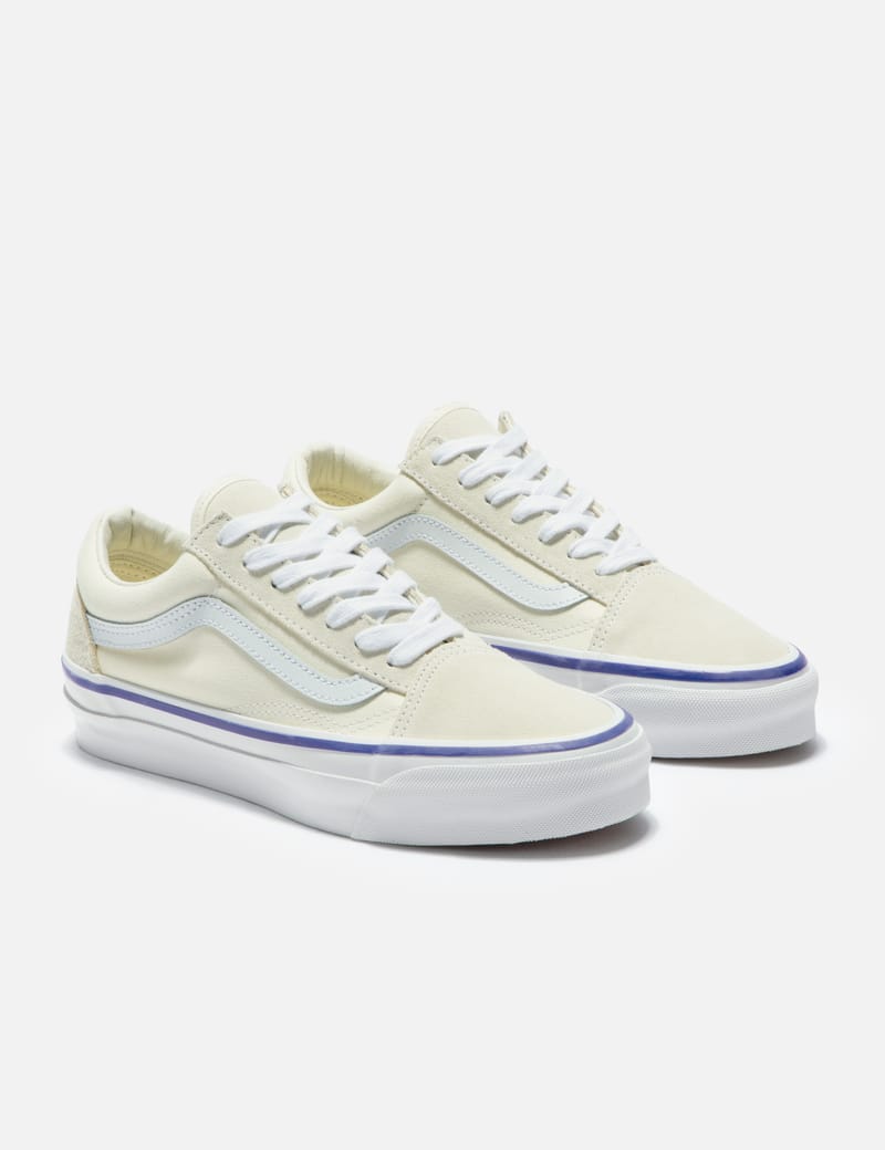 Vans - CLASSIC SLIP-ON VLT LX | HBX - Globally Curated