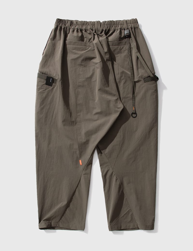 GOOPiMADE - “br-01” Soft Box Basic Pants | HBX - HYPEBEAST 為您