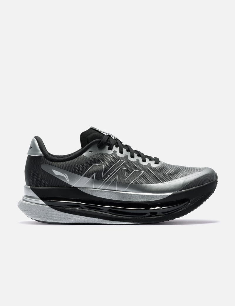 NīNEpointNīNE NīNEpointNīNE X Li-Ning Red Hare 9 Ultra - Cushioned