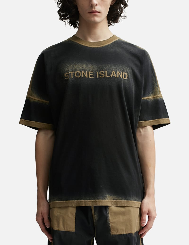 Stone Island - スプレー ペイント Tシャツ | HBX - ハイプビースト ...