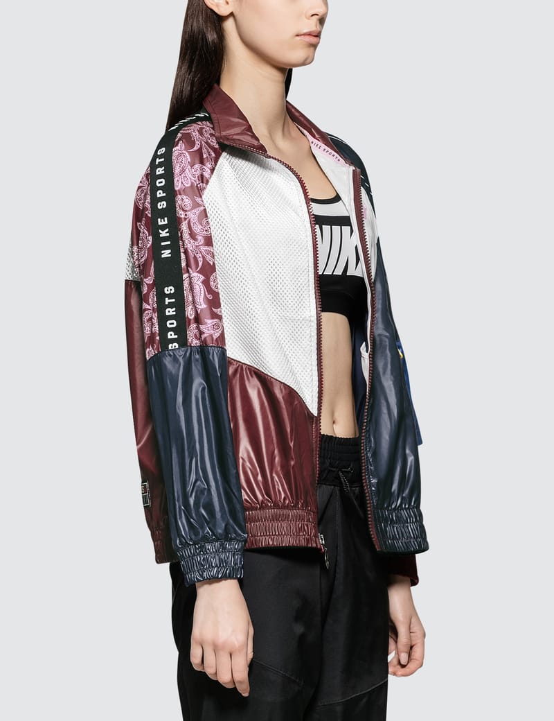 Nike - As W Nsw Nsw Trk Jkt Wvn | HBX - Globally Curated Fashion