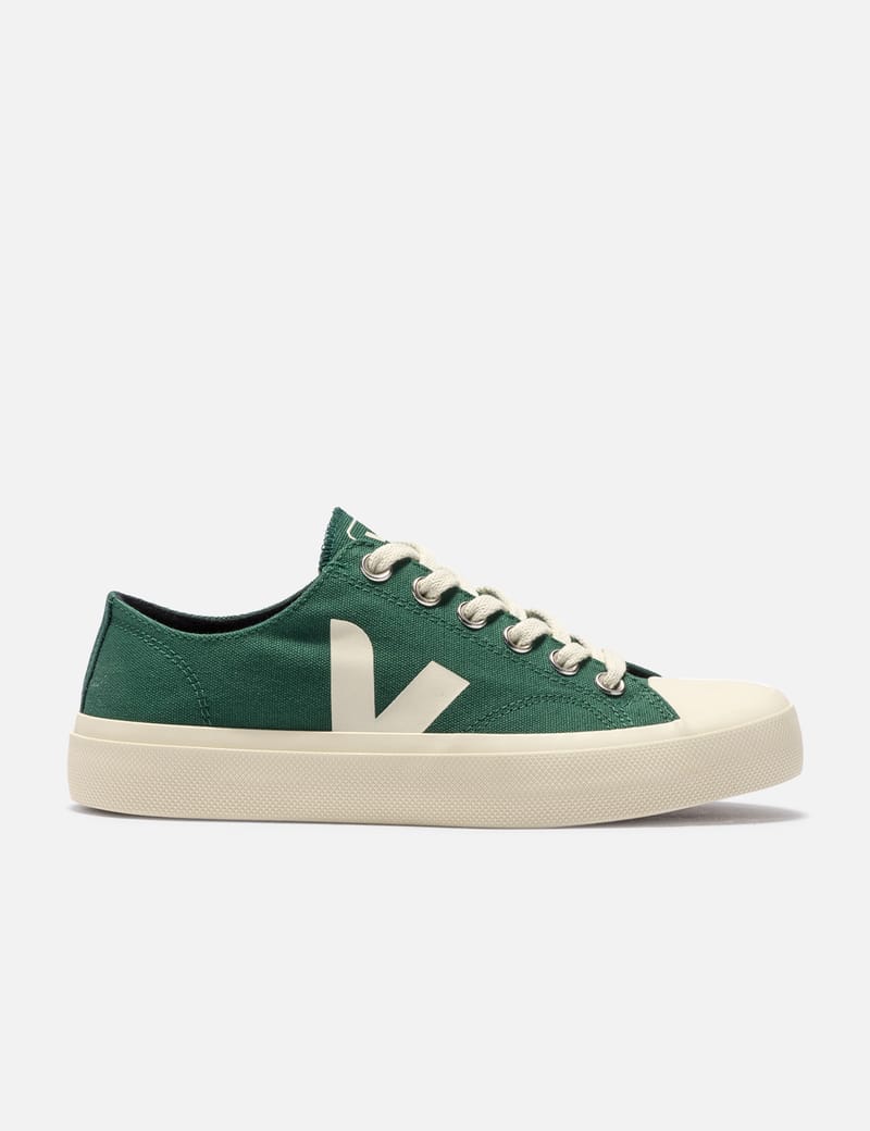 Veja store wata suede