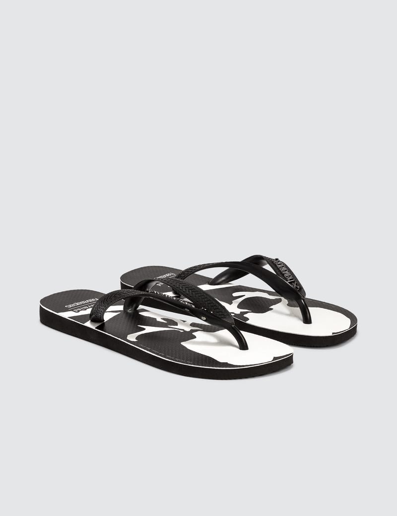 Havaianas - Havaianas x Mastermind Japan Top Sandals | HBX