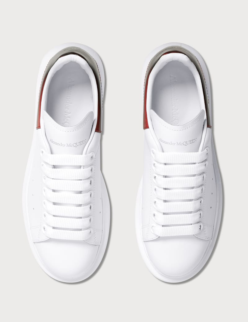 【ALEXANDER MCQUEEN】OVERSIZE SNEAKERS Alexander McQueen - Iridescent Oversized Sneaker | HBX