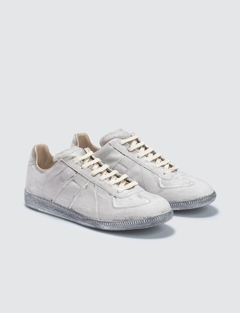 MAISON MARGIELA メゾンマルジェラ REPLICA LOW TOP メゾン マルジェラ - Replica Low Top Sneakers | HBX - ハイプ