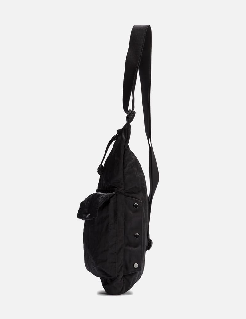 C.P. Company - NYLON B SINGLE STRAP RUCKSACK | HBX - ハイプ