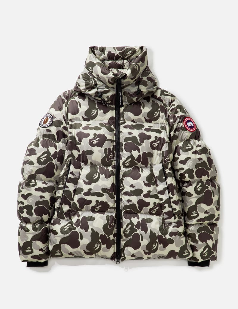 Canada goose camo hooded jacket hotsell