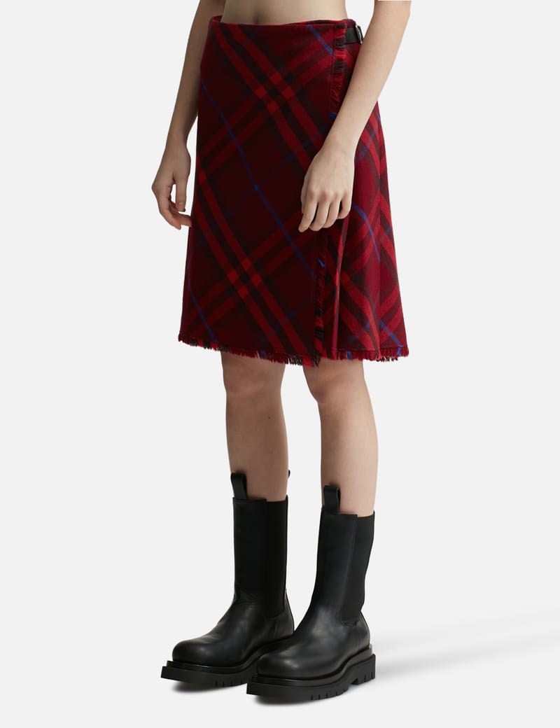 Burberry fashion tartan wool skirt