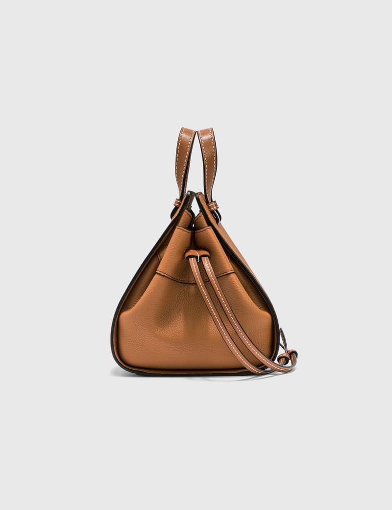 お急ぎください♪ LOEWE Hammock Mini Bag Loewe Mini Hammock Bag - Luxe Du Jour