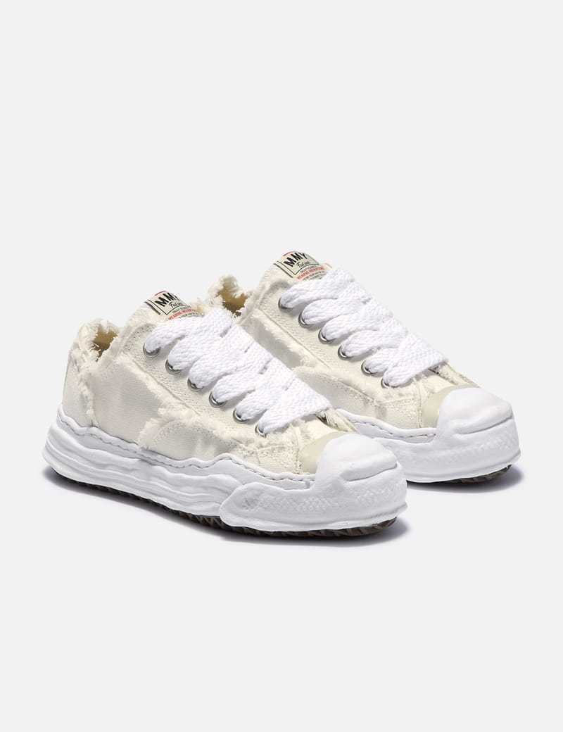 Maison Mihara Yasuhiro - HANK LOW TOP SNEAKERS | HBX Maison Mihara Yasuhiro - HANK LOW TOP SNEAKERS | HBX