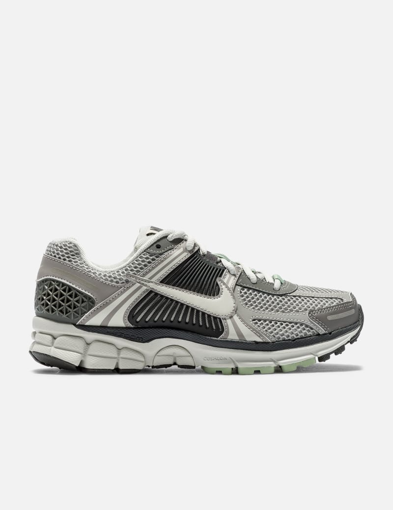 Nike - Nike Zoom Vomero 5 | HBX - Globally Curated Fashion Nike - Nike Zoom Vomero 5 | HBX - Globally Curated Fashion