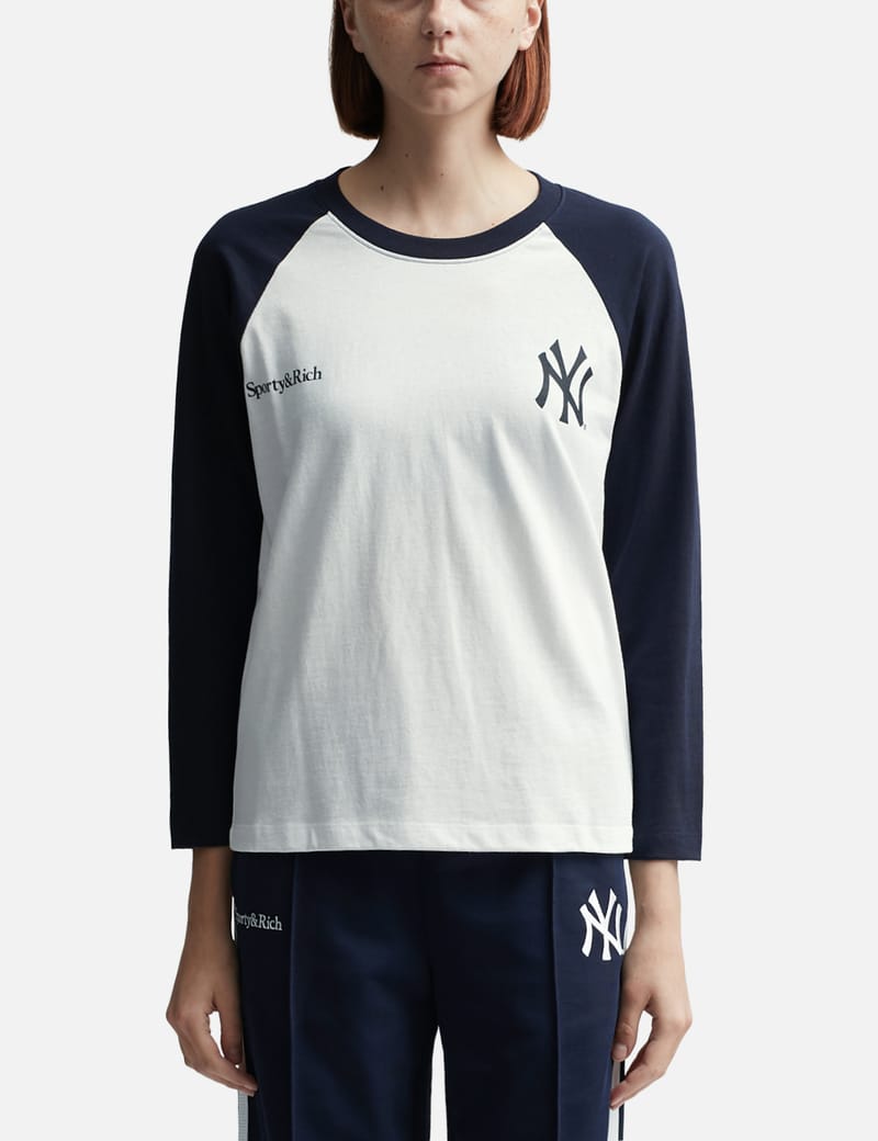 Sporty & Rich ニューヨークヤンキース Tシャツ Sporty & Rich - Yankees Serif Baseball T-shirt | HBX