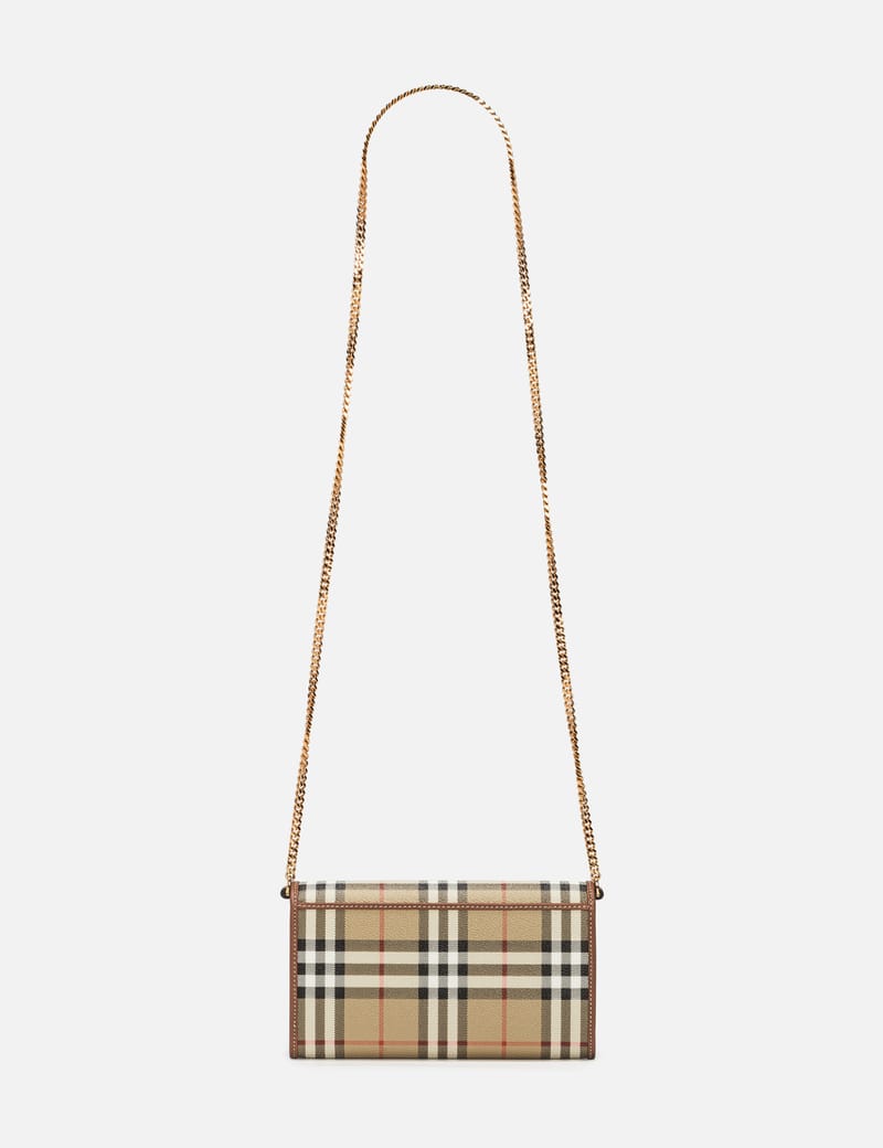 Burberry clutch deals with chain