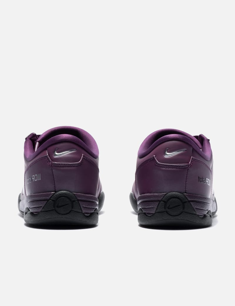 ナイキトータル90 Bordeaux and llic Silver\" NIKE公式】トータル 90 'Bordeaux and Metallic Silver' (HJ9351