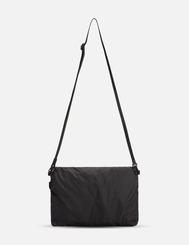 GRAMICCI and Wander ボストンバッグ ブラック Gramicci - Gramicci x and wander Nylon Sacoche | HBX