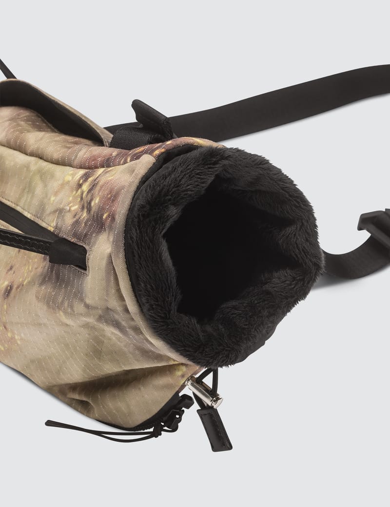 1017 ALYX 9SM - Hand Warmer Bag | HBX - Globally Curated Fashion