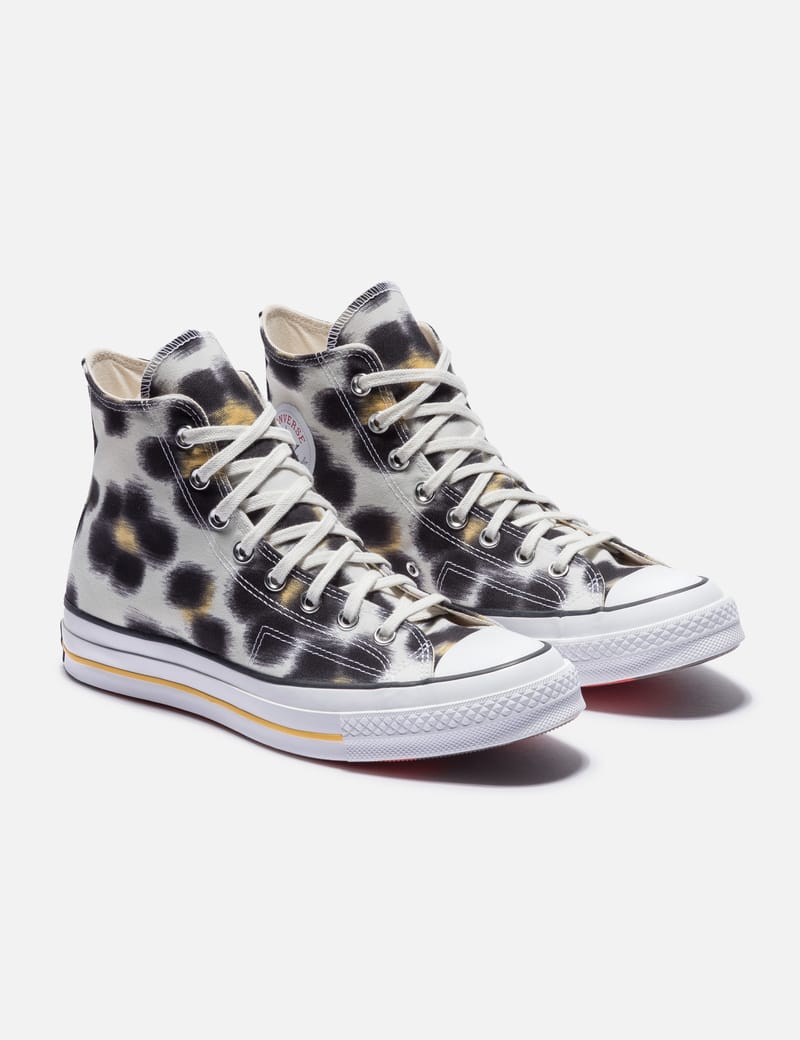Bottega Veneta - Pillow Sneakers | HBX - HYPEBEAST 為您搜羅
