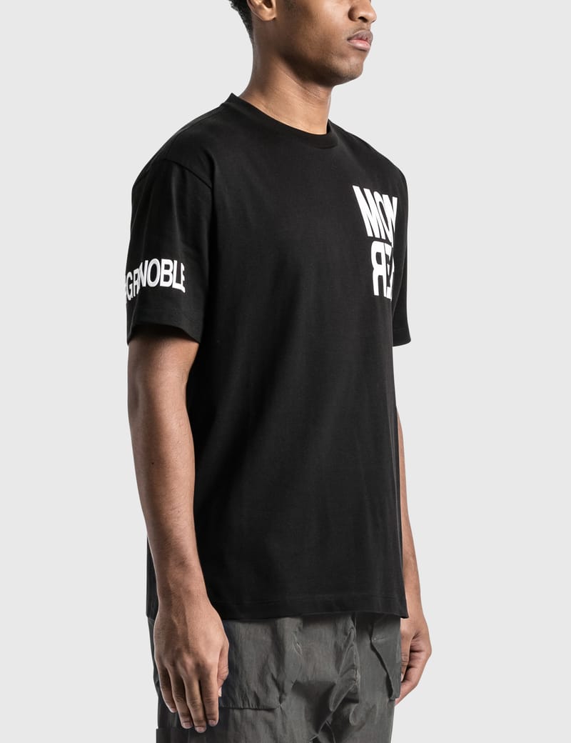 Tシャツ・カットソー MONCLER GRENOBLE Embossed logo t-shirt Black Logo cotton jersey T-shirt in black - Moncler Grenoble