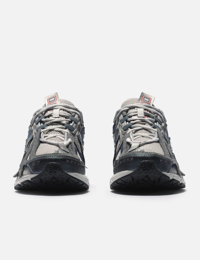 New Balance 1906A - 通気性メッシュと高いクッション性を備えた、快適