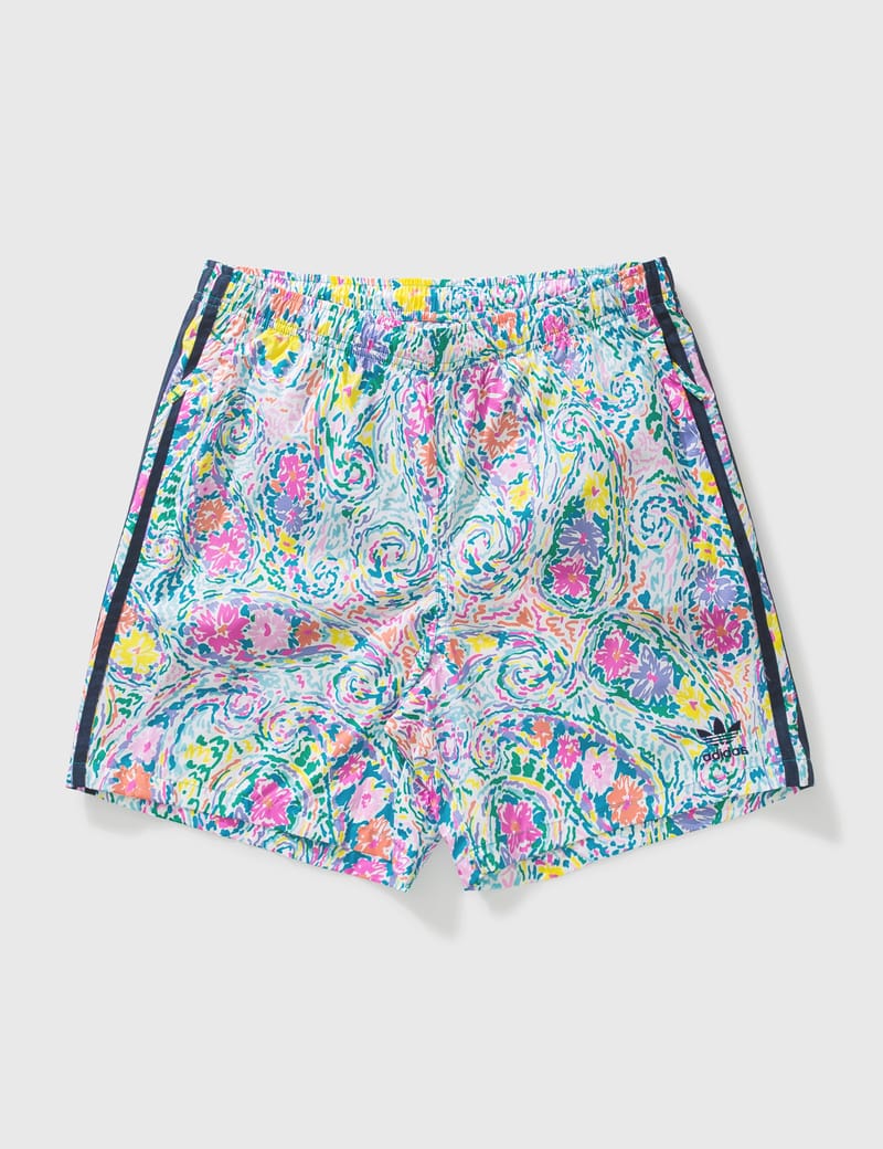 adidas×NOAH floral セットアップ　ハーフパンツ adidas Originals - Noah X Adidas Floral Shorts | HBX
