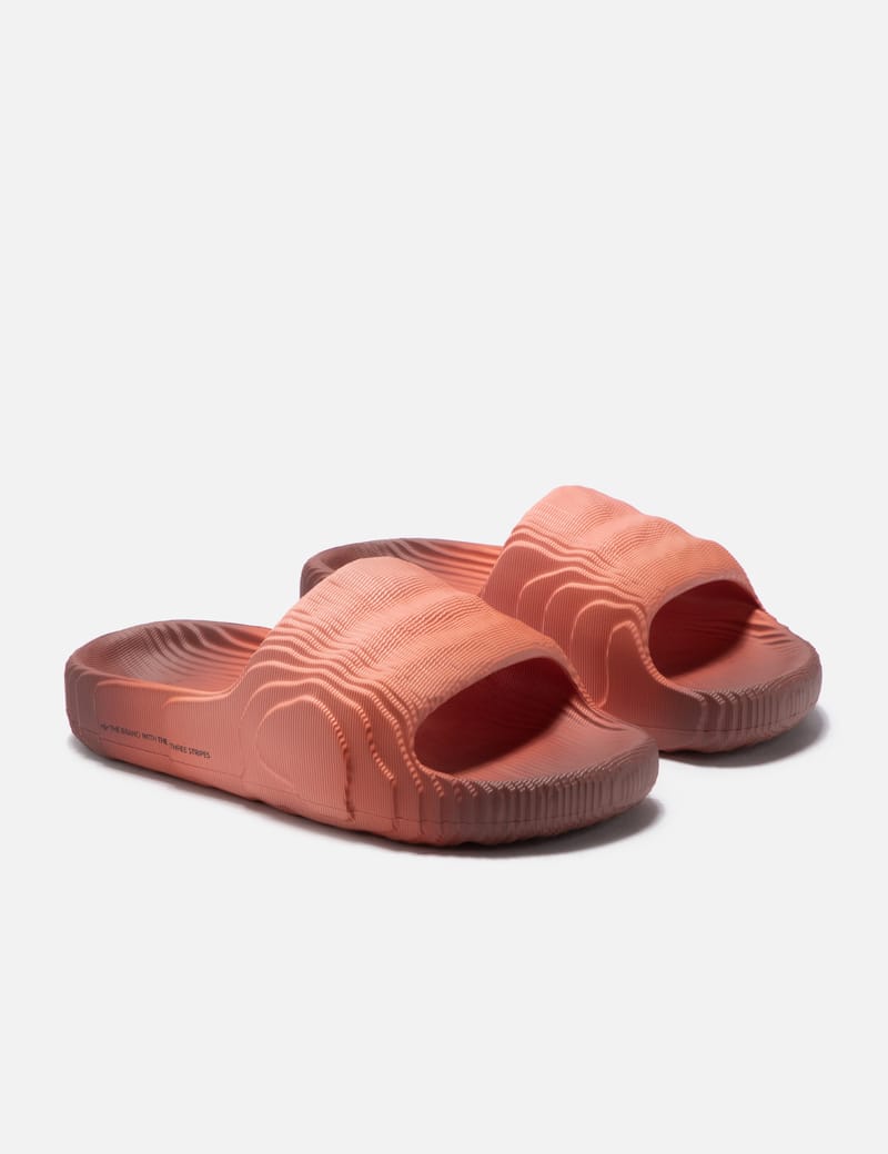 Adilette rouge 2025