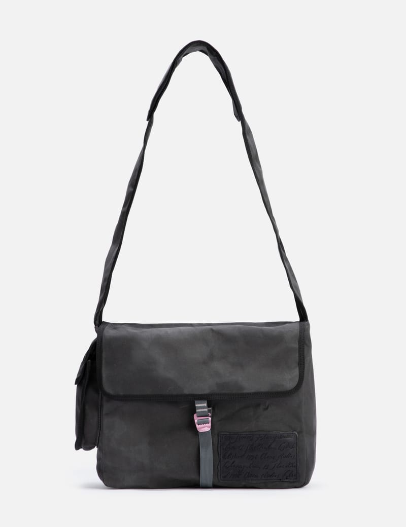 Acne studios agios discount plaque face bag