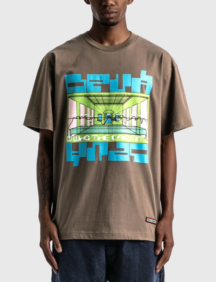 DEVÁ STATES - Perspective T-shirt | HBX - Globally Curated Fashion and ...
