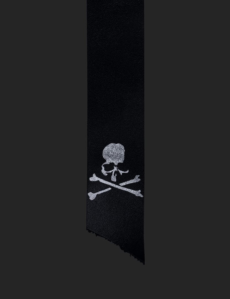 Mastermind World Leather Belt - Iconic skull-engraved luxury