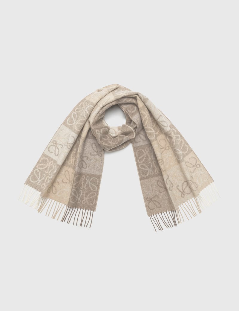 scarve-2-1-11d96.jpg?fit=max&w